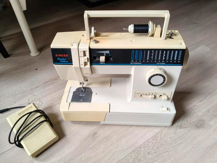 Singer Limited Edition 7033 Naaimachine, Hobby en Vrije tijd, Naaimachines en Toebehoren, Gebruikt, Naaimachine, Singer, Ophalen