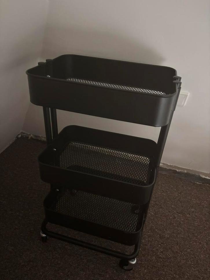 Zwarte IKEA Trolley - Handig en Stijlvol!, Huis en Inrichting, Kasten | Stellingkasten, Zo goed als nieuw, Ophalen