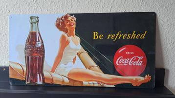 Coca cola borden  diversen blik beschikbaar voor biedingen