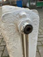 Gietijzeren radiator antiek., Doe-het-zelf en Verbouw, 30 tot 80 cm, Radiator, Ophalen of Verzenden, Zo goed als nieuw