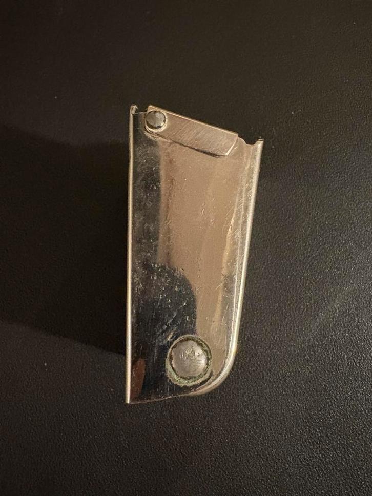 Metalen asbak uit trein, Verzamelen, Spoorwegen en Tramwegen, Gebruikt, Trein, Ophalen of Verzenden