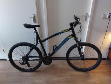 Btwin Rockrider mountainbike.