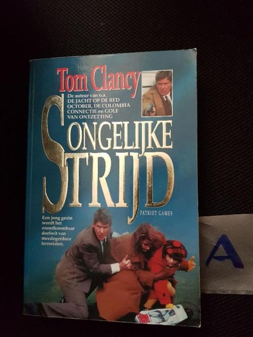 Tom Clancy- Ongelijke Strijd- Verfilmd Patriot Games, Boeken, Thrillers, Zo goed als nieuw, Verzenden