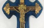 Frans Crucifix wijwatervat blauw fluweel 1920, Antiek en Kunst, Ophalen of Verzenden