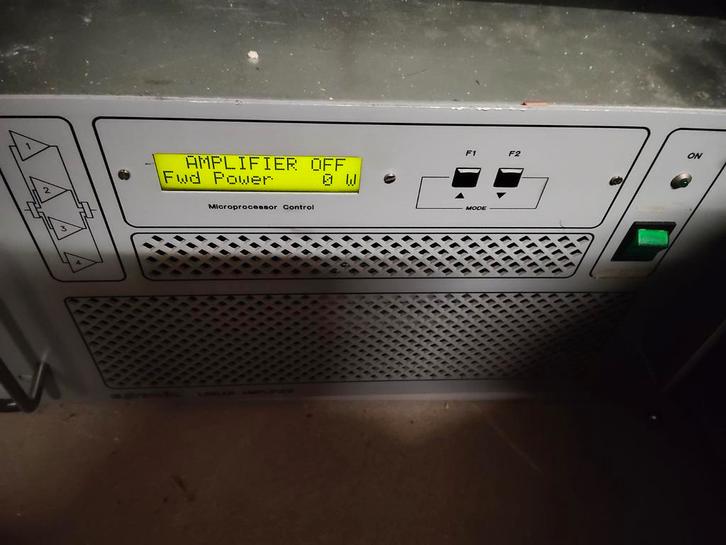 Fm eindtrap 1500 watt eletronica, Telecommunicatie, Zenders en Ontvangers, Gebruikt, Zender, Ophalen