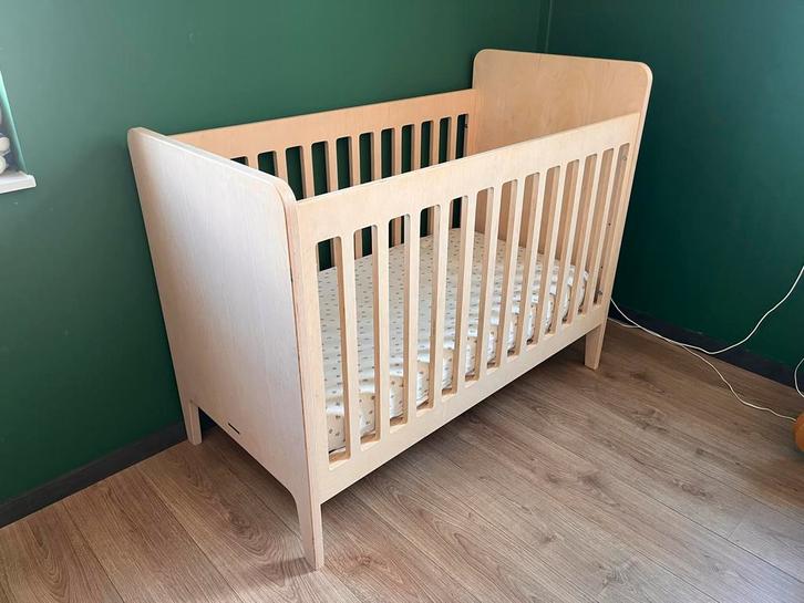 Houten ledikantje 120x60 cm, Kinderen en Baby's, Babywiegjes en Ledikanten, Gebruikt, Ledikant, Ophalen
