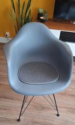 6x Grijze kuipstoelen / eetkamerstoelen met kussentje, Huis en Inrichting, Ophalen, Gebruikt, Wit, Vijf, Zes of meer stoelen