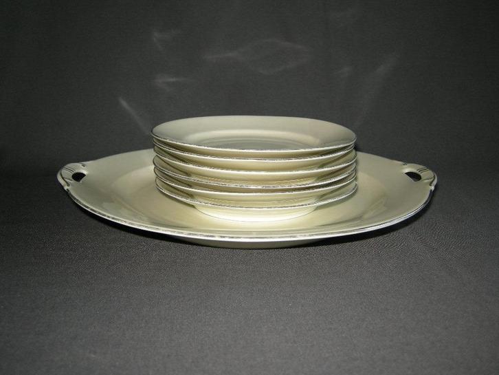 Mosa roomwit met zilverkleurig randje, gebakstel, Antiek en Kunst, Antiek | Servies los, Ophalen of Verzenden