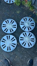 4x Volkswagen up wieldoppen orgineel 1S0601147D, Auto diversen, Wieldoppen, Ophalen of Verzenden, Zo goed als nieuw