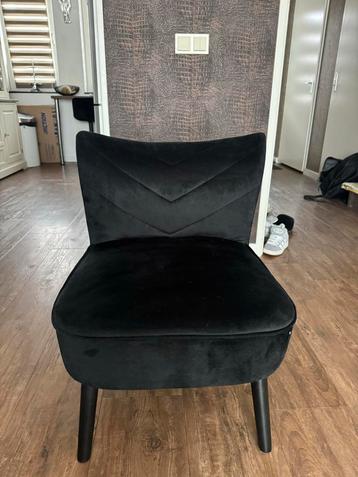Luxe Zwarte Suède Stoel beschikbaar voor biedingen