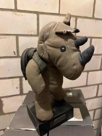 Gstar g-no rhino met rugzak beschikbaar voor biedingen