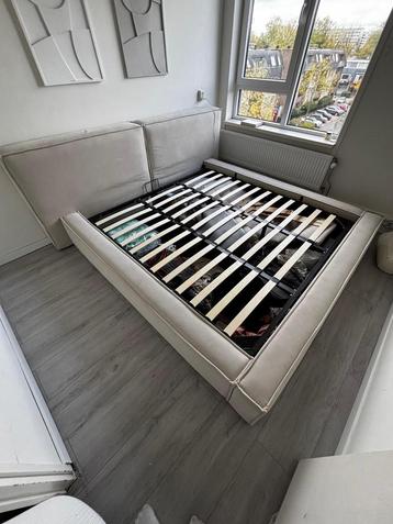 Sklum tweepersoonsbed met opbergruimte 180x200 beschikbaar voor biedingen