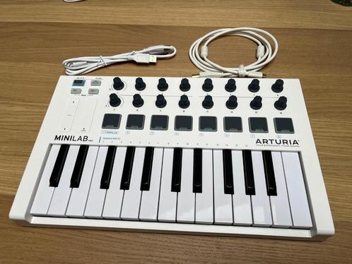 Arturia MiniLab MK2, Muziek en Instrumenten, Midi-apparatuur, Zo goed als nieuw, Ophalen of Verzenden