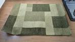 Tapijt met groene vlakken 140x200, Huis en Inrichting, Stoffering | Tapijten en Kleden, Ophalen, 100 tot 150 cm, 200 cm of meer