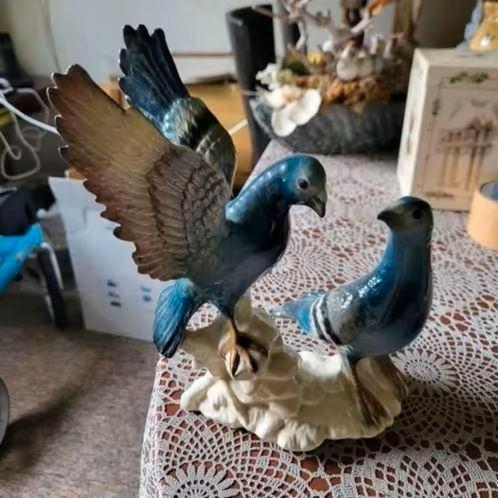 Duiven beeld. 1930 Gerold Tettau, Antiek en Kunst, Antiek | Porselein, Ophalen of Verzenden