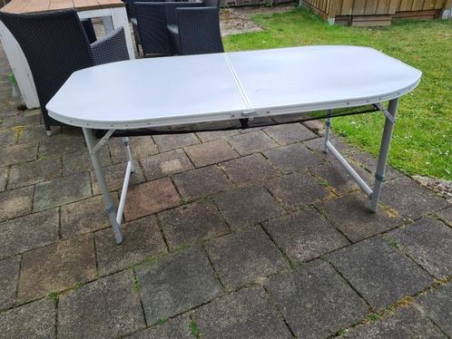 Campingtafel 150 bij 80 cm inklapbaar, Caravans en Kamperen, Kampeermeubelen, Gebruikt, Campingtafel, Ophalen