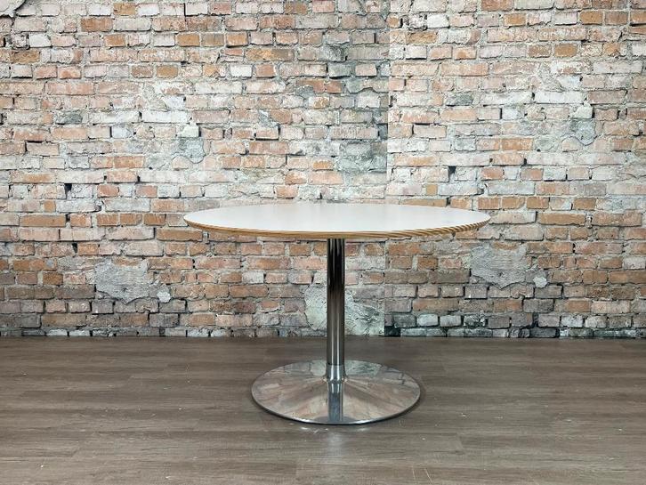 Artifort Circle eettafel bij TheReSales, Huis en Inrichting, Tafels | Eettafels, Zo goed als nieuw, 100 tot 150 cm, 100 tot 150 cm