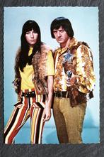 Sonny (met revolver) en Cher, zangduo, muziek, Verzamelen, Ansichtkaarten | Themakaarten, Verzenden, 1940 tot 1960, Ongelopen