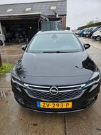 Opel Astra 1.0 Turbo 120 Jaar Edition, Auto's, Voorwielaandrijving, Euro 5, Stof, Zwart