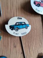 Speldje fiat 1300, Verzamelen, Speldjes, Pins en Buttons, Transport, Ophalen of Verzenden, Zo goed als nieuw