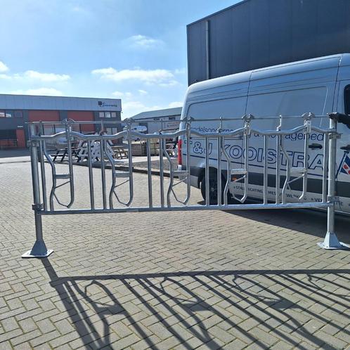 Zelfsluitend voerhek curved top 366 cm., Dieren en Toebehoren, Overige Dieren-accessoires, Nieuw, Ophalen of Verzenden