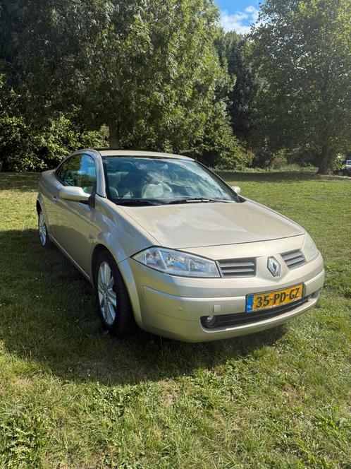 Renault Mégane 2.0 16V Autcom Cabrio 2004 goud, Auto's, Renault, Particulier, Mégane, ABS, Airbags, Airconditioning, Boordcomputer