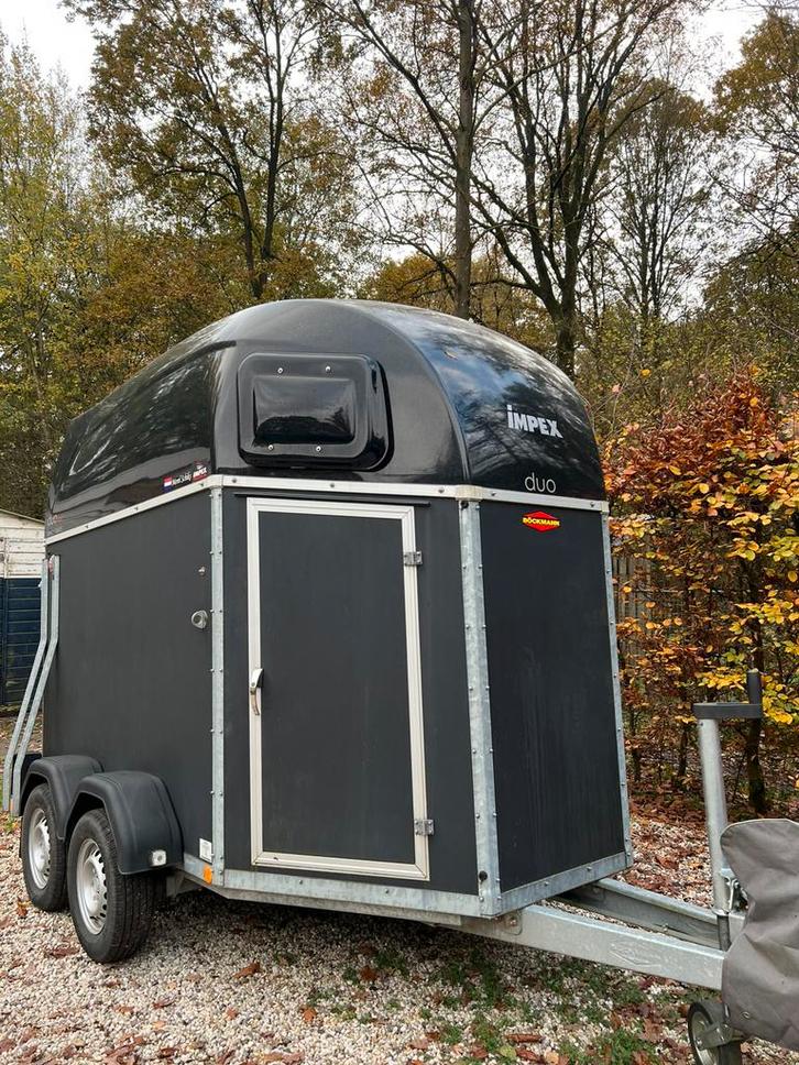 Paardentrailer te huur (Noord-Brabant), Dieren en Toebehoren, Paarden en Pony's | Dekens en Dekjes, Zo goed als nieuw, Ophalen of Verzenden