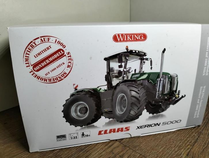 Te koop Wiking Claas Xerion 5000 Bollmer gelimiteerd model., Hobby en Vrije tijd, Modelauto's | 1:32, Zo goed als nieuw, Tractor of Landbouw