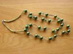 Vintage ketting glaskralen geketteld aan ovale ringen., Ophalen of Verzenden, Nieuw, Groen, Overige materialen