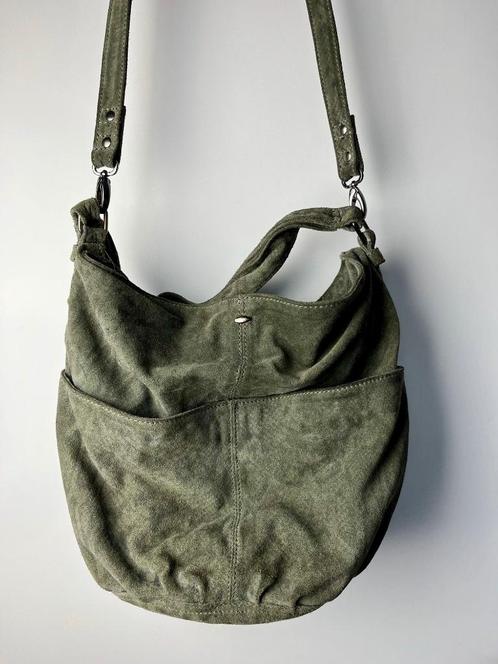 Tas | Handtas | Schoudertas | Macha Harson | Suede | Leer, Sieraden, Tassen en Uiterlijk, Tassen | Schoudertassen, Zo goed als nieuw