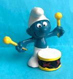 Smurf met trom / gele stokken / smurfen., Verzamelen, Smurfen, Verzenden, Zo goed als nieuw, Verschillende Smurfen, Poppetje, Figuurtje of Knuffel