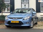 Hyundai I30 1.6 CRDi Dynamic|Airco|Stoelverwarming|, Auto's, Hyundai, Voorwielaandrijving, Euro 5, Gebruikt, Zwart