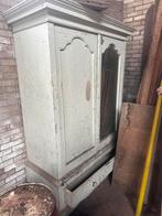 Antieke kast met glazen deur, Ophalen