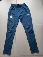 Prachtige donkerblauwe Psv sportbroek, slimfit,Umbro. Maat s, Ophalen of Verzenden, Zo goed als nieuw, Blauw, Voetbal