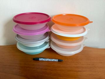 Tupperware 8 Retroschaaltjes inhoud: 300 ml. €3,00 per stuk. beschikbaar voor biedingen