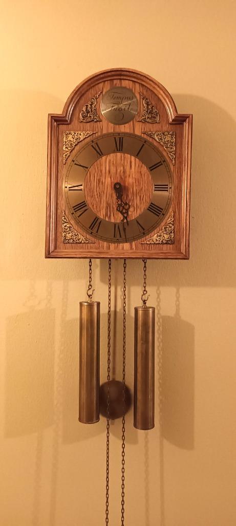 Retro / vintage wandklok met slinger AMS Germany 1980, Huis en Inrichting, Woonaccessoires | Klokken, Gebruikt, Wandklok, Analoog