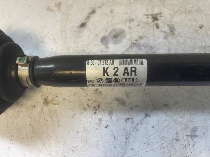Aandrijfas rechts-voor van een Audi A4, Auto-onderdelen, Remmen en Aandrijving, Audi, Gebruikt, 3 maanden garantie, Verzenden