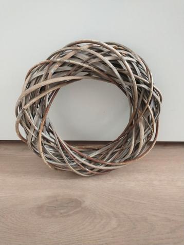 Mooie krans diameter 25 cm beschikbaar voor biedingen
