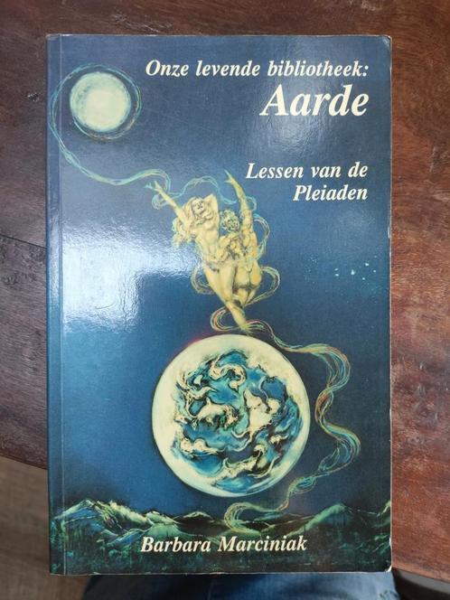 B. Marciniak - Onze levende bibliotheek: aarde, Boeken, Esoterie en Spiritualiteit, Zo goed als nieuw, Ophalen of Verzenden