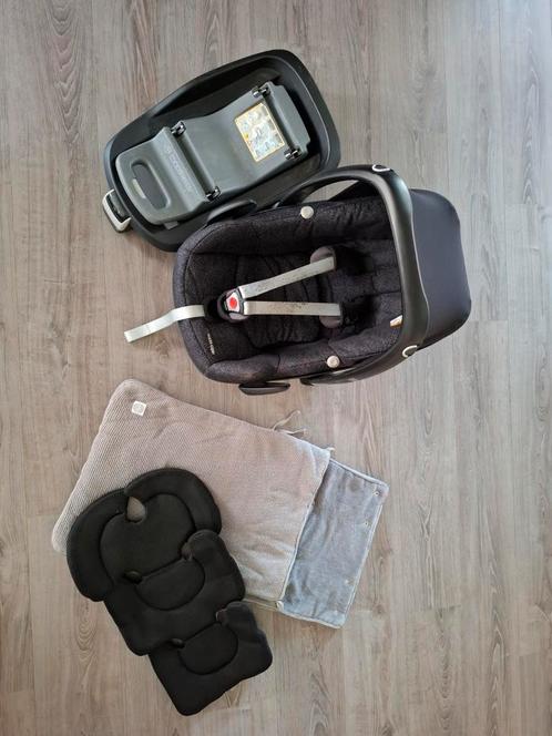 Pebble maxi cosi met toebehoren, Kinderen en Baby's, Autostoeltjes, Gebruikt, Maxi-Cosi, 0 t/m 13 kg, Autogordel, Ophalen of Verzenden