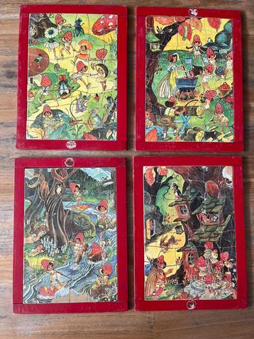 Set van 4 oude houten puzzels 23 cm x 31 cm