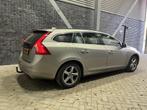 Volvo V60 T5 Momentum | Bi-Fuel CNG | Trekhaak | Stoelverwar, Auto's, Volvo, Stof, 4 cilinders, 245 pk, Geïmporteerd