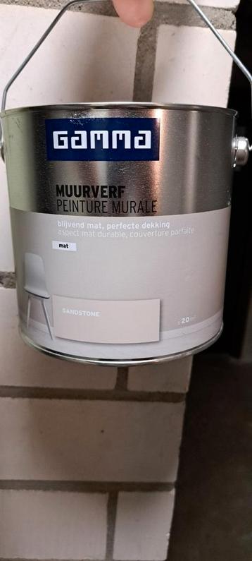 3x 2,5L blikken muurverf sandstone beschikbaar voor biedingen