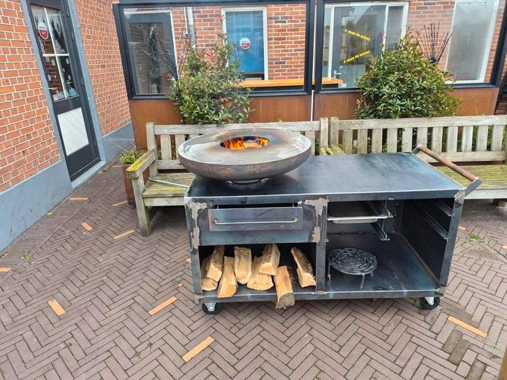 Ofyr bbq cortenstaal te koop, Tuin en Terras, Buitenkeukens, Gas, Ophalen of Verzenden