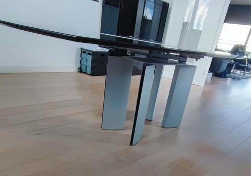Zwarte granieten eettafel - verlengbaar, Huis en Inrichting, Tafels | Eettafels, Gebruikt, 100 tot 150 cm, 150 tot 200 cm, Vier personen