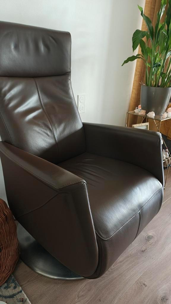 Prominent XL Relaxfauteuil Leer Chocolate - Draaibaar, Huis en Inrichting, Fauteuils, Zo goed als nieuw, Leer, 75 tot 100 cm, 75 tot 100 cm