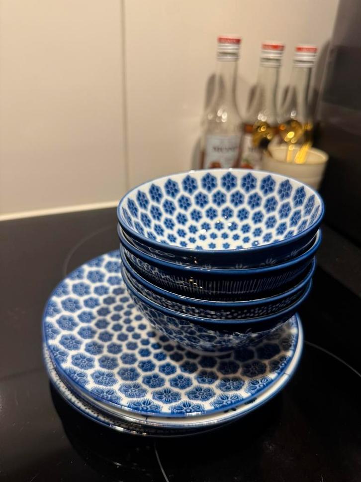 Blauw-wit servies set – zo goed als nieuw, Huis en Inrichting, Keuken | Servies, Ophalen of Verzenden