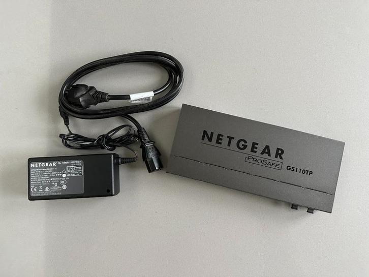 Netgear Prosafe GS110TP, Computers en Software, Netwerk switches, Zo goed als nieuw, Ophalen of Verzenden