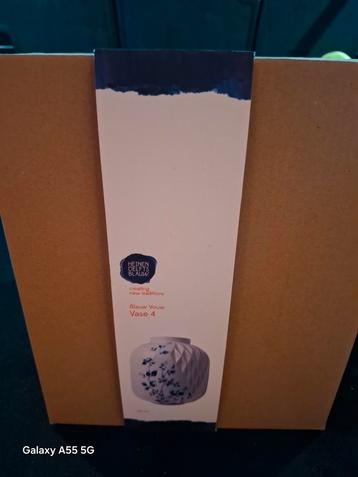 Heinen Delftsblauw vouw vaas nr 4 nieuw in de verpakking  beschikbaar voor biedingen