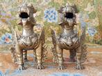 Prachtig stel antieke Oosterse Foo dogs van brons 11,7 cm., Ophalen of Verzenden